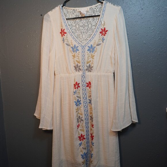 Flying Tomato Dresses & Skirts - Flying Tomato Womens Embroidered Rayon Poly Floral Flowy Dress Size Medium